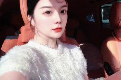 网红密子君吃播“翻车”被质疑“又当又立”网友：好感全无