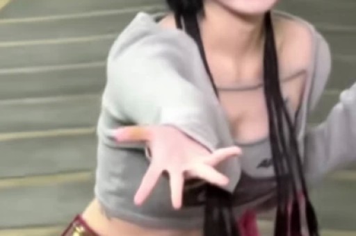 鞠婧祎陷偷漏税风波！丝芭实名举报引爆娱乐圈