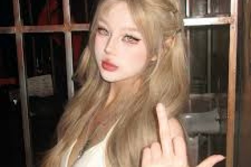 负债千万、母子反目47岁倪虹洁近况曝光给无数中年人提个醒